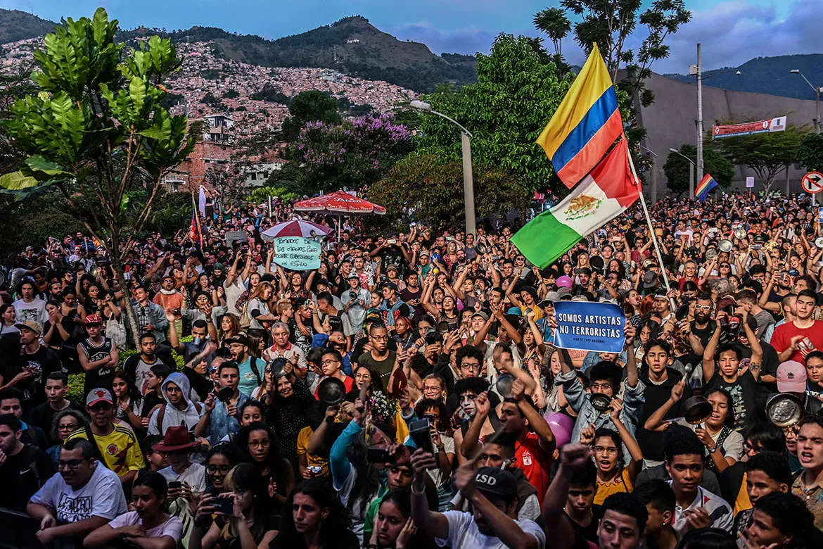 Governo vem enfrentando resistência por parte do Comitê Nacional de Paralisações | Foto: Joaquin Sarmiento | AFP