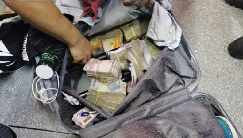Grupo escondeu dinheiro em malas quando foram embarcar | Foto: Divulgação