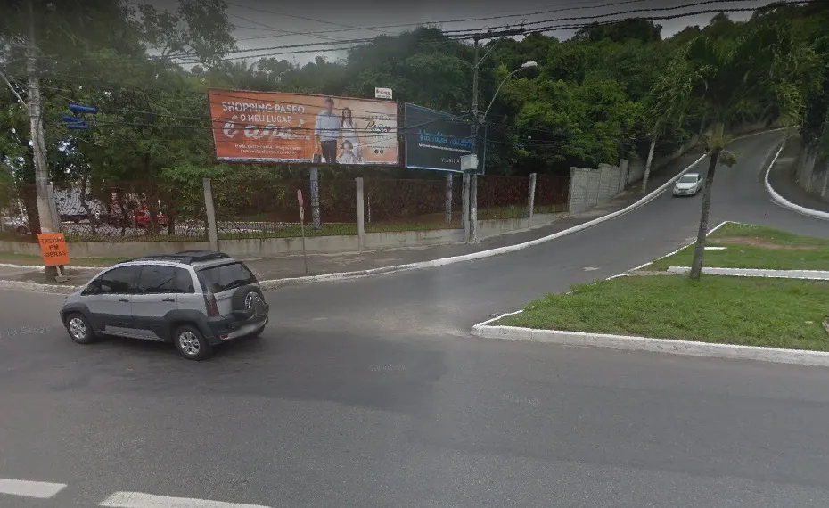 Motoristas são orientados a mudar trajeto | Foto: Reprodução | Google Street View