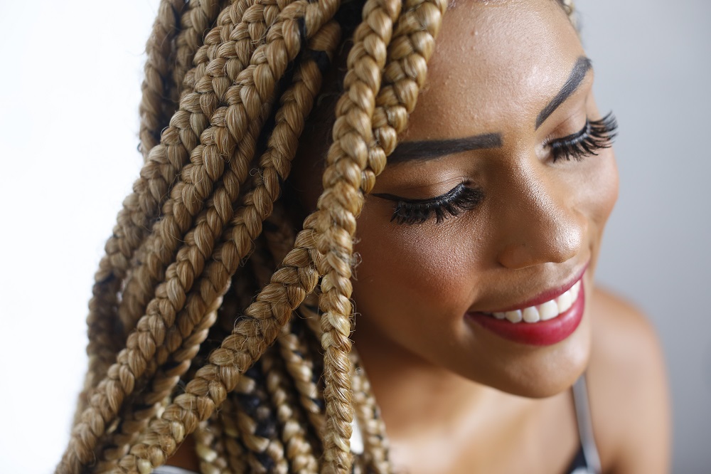 A Dama do Pagode mostra porque mulher PODE tudo - Bahia Pra Você