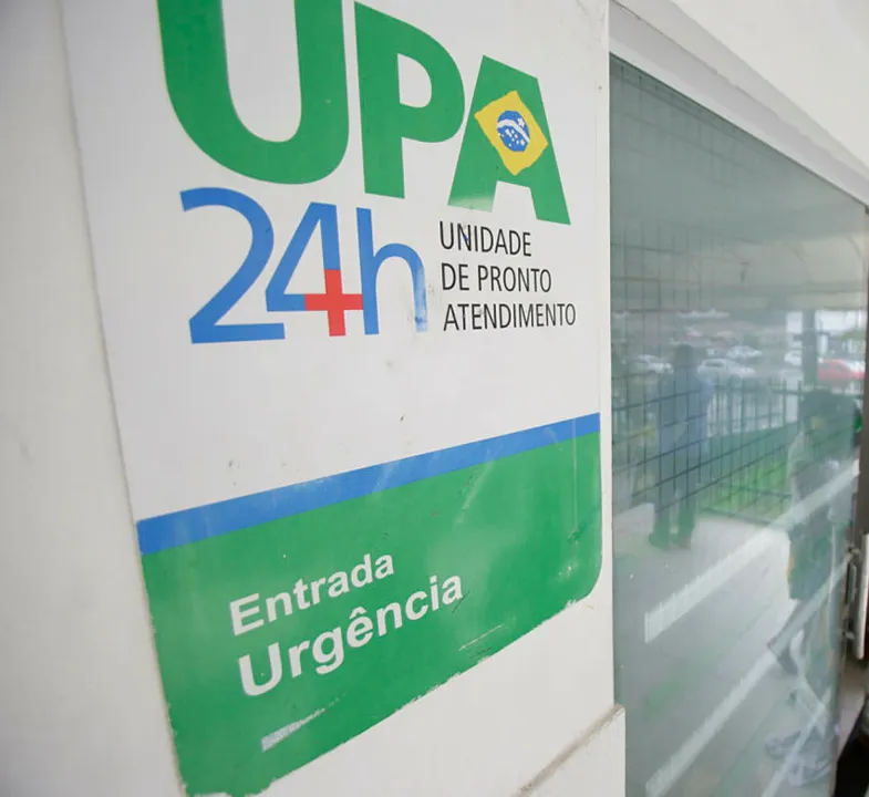 Vítima foi socorrida, mas não resistiu aos ferimentos e morre na UPA | Foto: Raul Spinassé | Ag. A TARDE