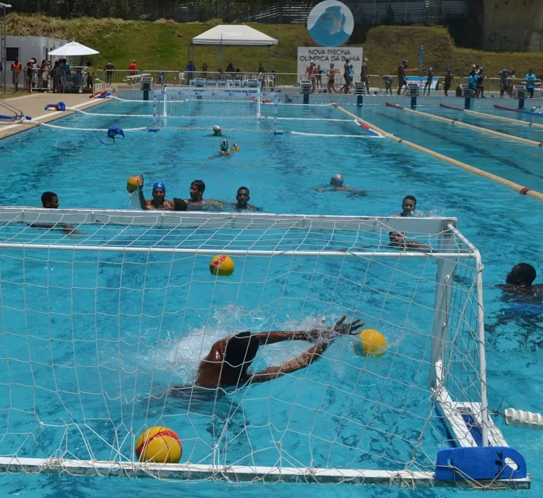 O polo aquático, umas dos esportes com vagas em aberto é praticado na piscina olímpica da Bahia, em Salvador | João Ubaldo | Sudesb