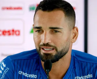 Gilberto diz que quer fazer história e manda recado a Gregore: "É bom ele ficar aqui"