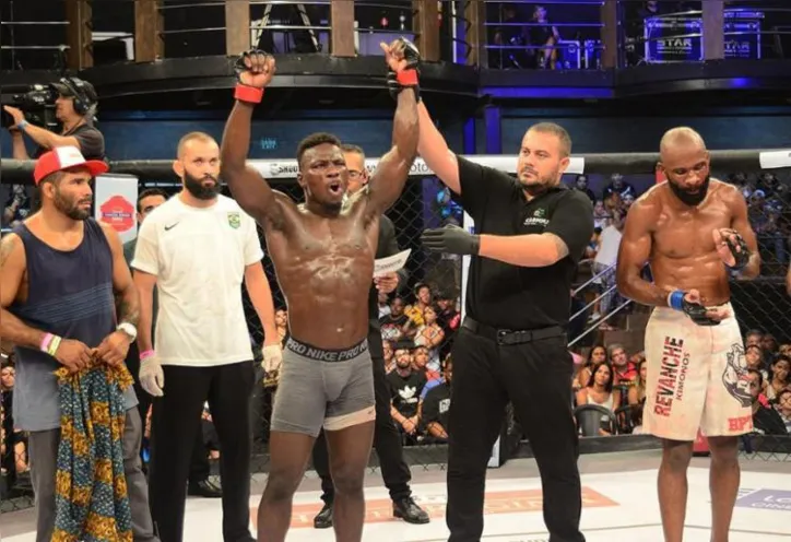 Imagem ilustrativa da imagem De Guiné a Salvador: africano cruzou o oceano e se tornou lutador de MMA