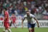 Bahia goleia o Nacional, faz as pazes com torcida e sai em vantagem na 'Sula'