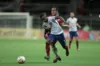 Bahia goleia o Nacional, faz as pazes com torcida e sai em vantagem na 'Sula'