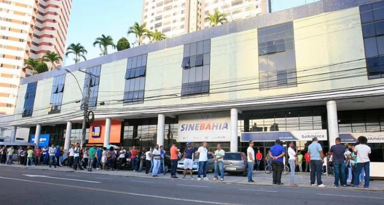 Suspeito abordou passageira de um ônibus, quando um policial civil percebeu a ação | Edilson Lima | Ag. A TARDE
