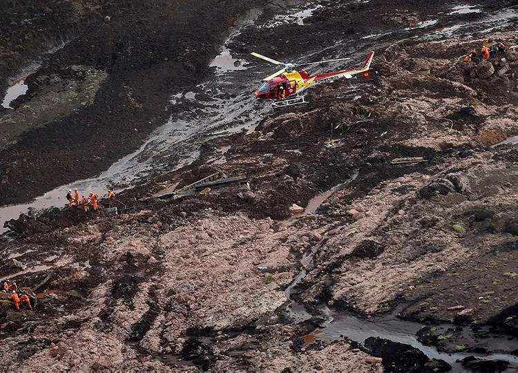 Segundo o relatório, a tragédia ocorreu por instabilidade estrutural com liquefação | Foto: Douglas Magno | AFP