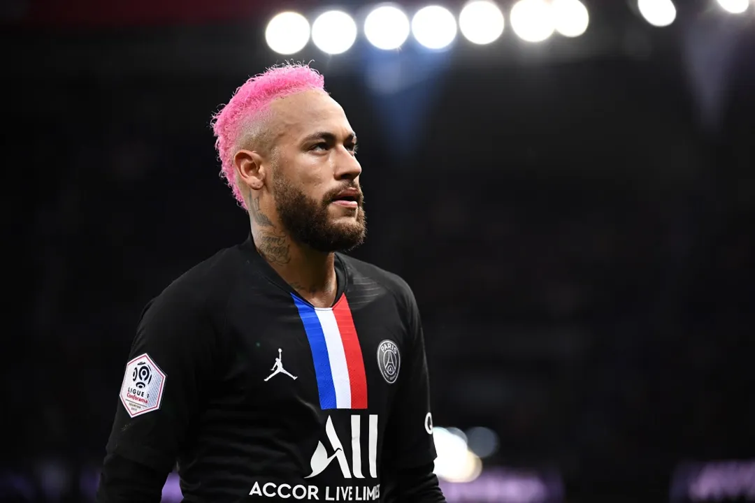 O camisa 10 ficou fora dos dois últimos jogos do PSG devido a uma lesão na costela ocorrida contra o Montpellier | Foto: Franck Fife | AFP