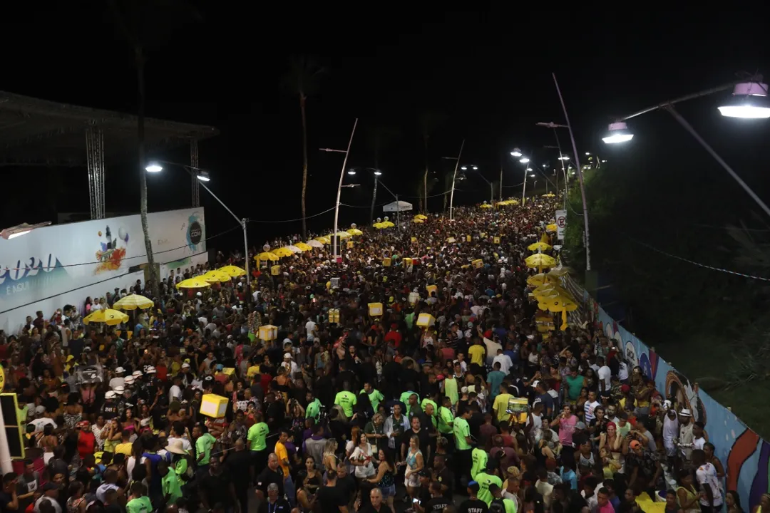 Festa aconteceu na última terça-feira, 18, sob o comando de Léo Santana | Foto: Felipe Iruatã | Ag A TARDE