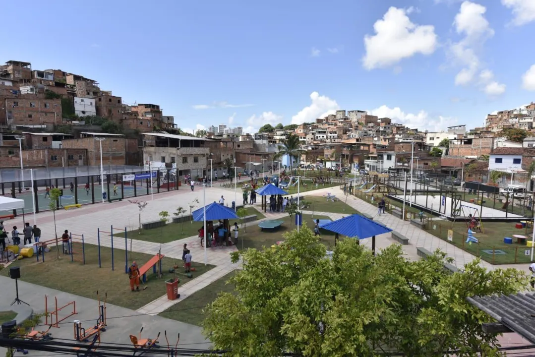 Praça foi inaugurada na manhã deste sábado | Foto: Valter Pontes | Secom