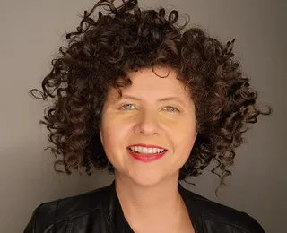 Roberta Campos lança 'Vem Me Buscar' em parceria com Olodum