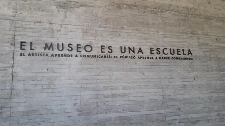 Imagem ilustrativa da imagem Expedição Chile: Santiago exala luta por direitos e destaca ‘herói nacional’