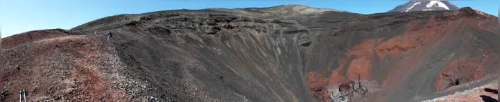 Imagem ilustrativa da imagem Expedição Chile: subida à Cratera Navidad, formada a partir de erupção vulcânica