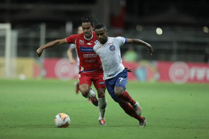 Bahia goleia o Nacional, faz as pazes com torcida e sai em vantagem na 'Sula'