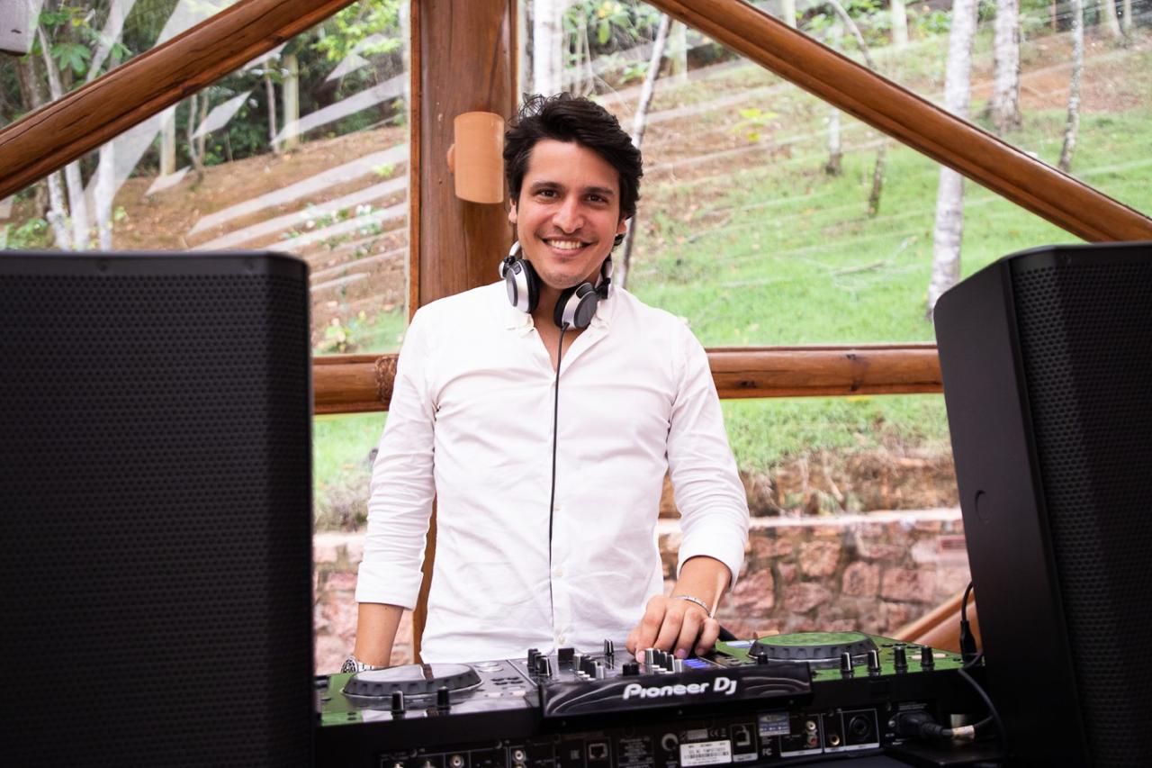 DJ Rafa Gouveia vai comandar pista em cinco camarotes do Carnaval