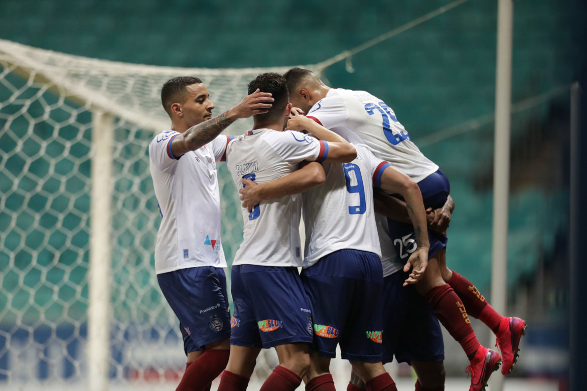 Bahia goleia o Nacional, faz as pazes com torcida e sai em vantagem na 'Sula'