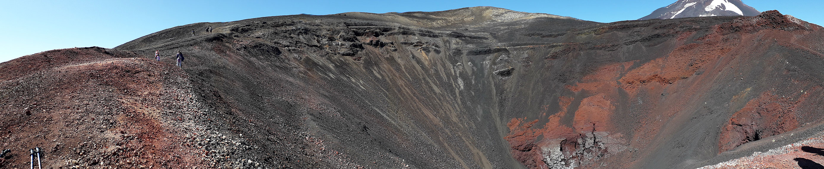 Imagem ilustrativa da imagem Expedição Chile: subida à Cratera Navidad, formada a partir de erupção vulcânica