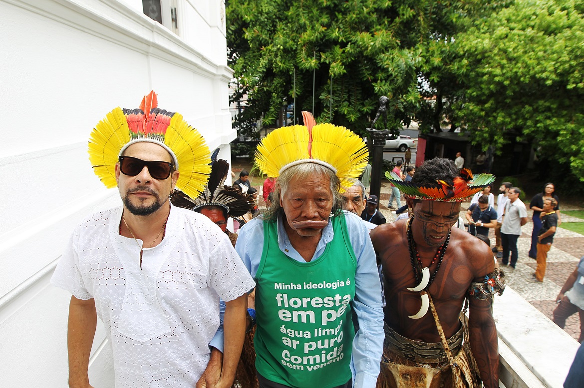 Imagem ilustrativa da imagem Em Salvador para o Carnaval, cacique Raoni defende causa indígenas