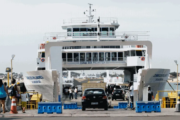 Anteriormente o embarque permitido era de 50% da capacidade | Foto: Adilton Venegeroles | Ag. A TARDE