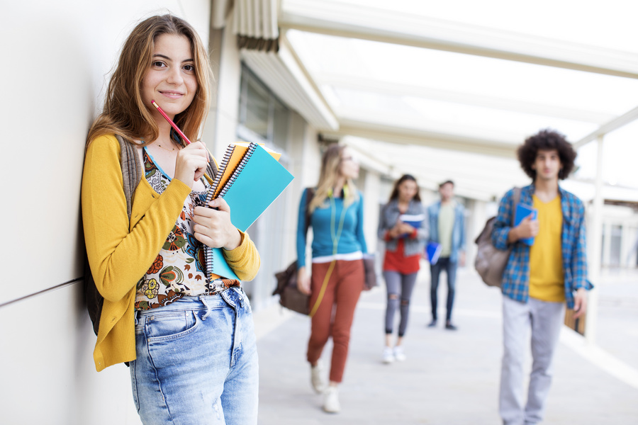 As melhores ilustrações serão impressas nos livros didáticos distribuídos aos estudantes em 2021.