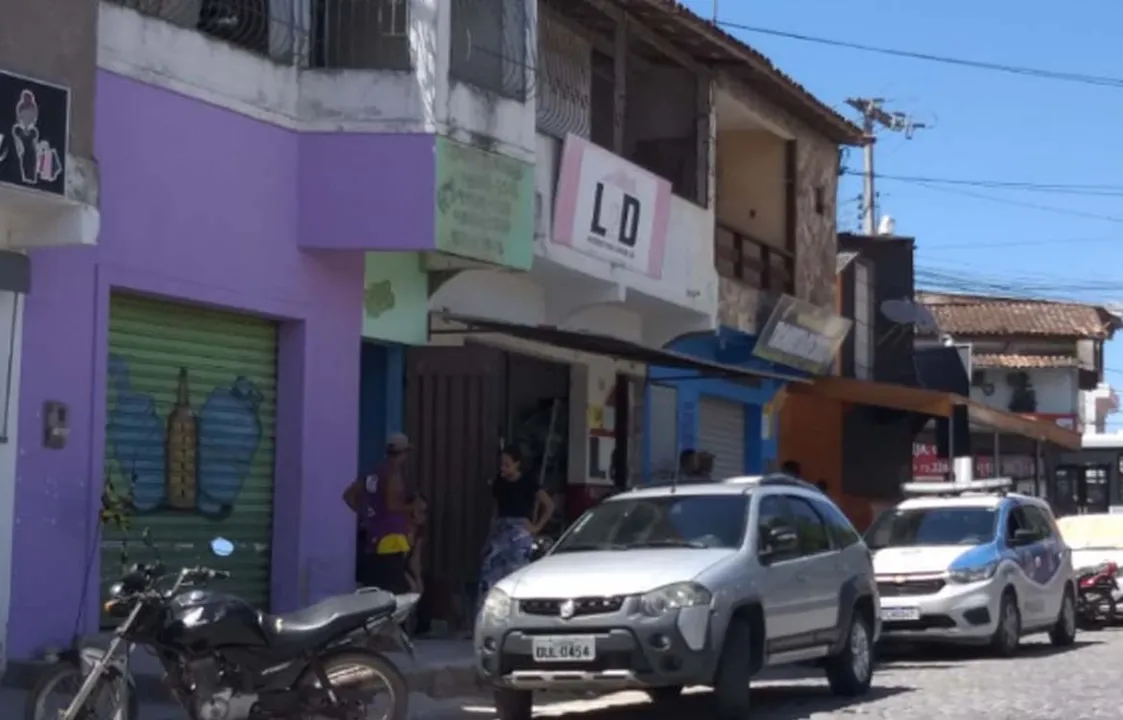 Vítima bateu a cabeça no chão e morreu na hora | Foto: Reprodução | Radar64