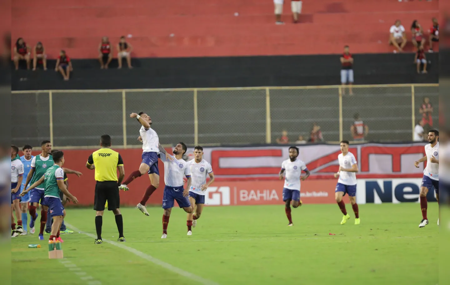 Arthur Rezende comemora depois de marcar o gol que garantiu o triunfo do Tricolor | Foto: Rafael Martins | Ag. A TARDE