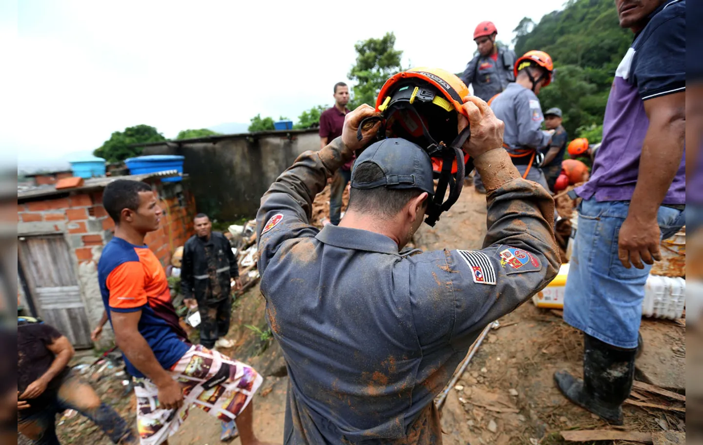 Região também registra 30 desaparecidos | Guilherme Dionizio | AFP