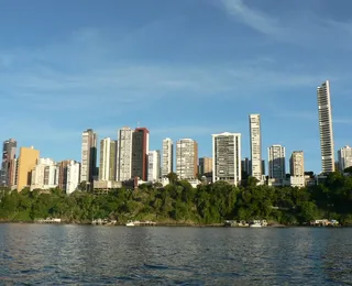 MPF vai apurar danos ambientais relacionados aos píeres dos prédios no Corredor da Vitória