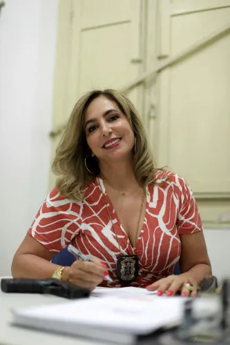 "Já comandei cerca de 500 homens e nunca sofri preconceito explícito", afirma delegada Carmen Dolores