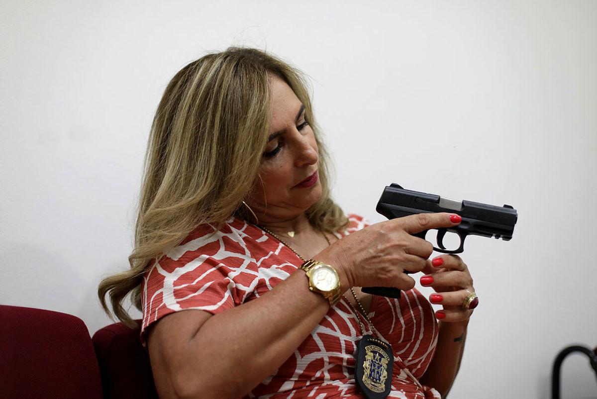 "Já comandei cerca de 500 homens e nunca sofri preconceito explícito", afirma delegada Carmen Dolores