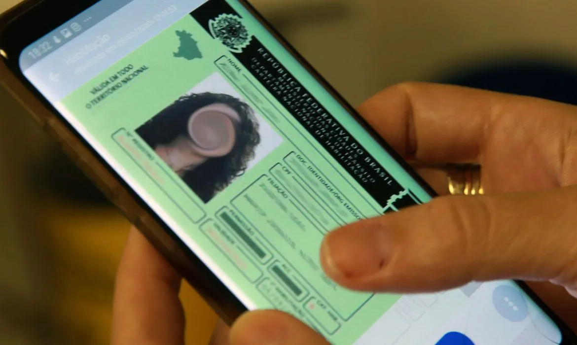 Entre as metas previstas, está a digitalização de 100% dos serviços públicos | Foto: Marcello Casal Jr. | Agência Brasil
