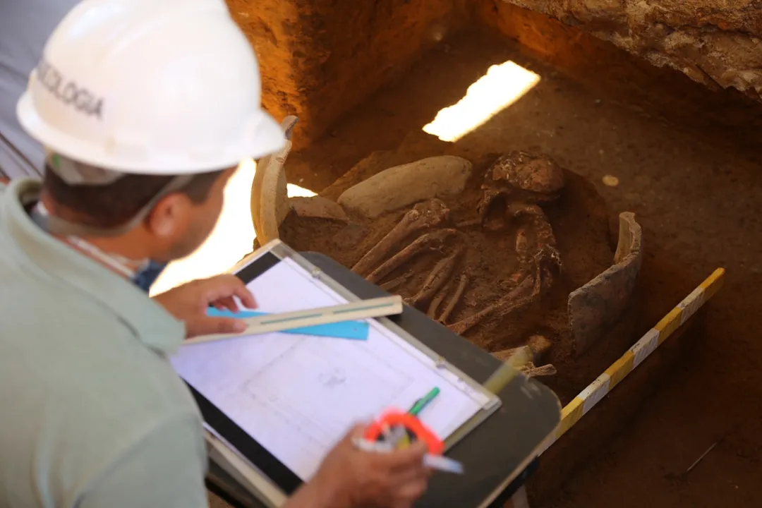 Urna é o primeiro indício da tribo tupi-guarani descoberto em Salvador | Foto: Divulgação | Secom