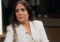 Regina Duarte dispara contra jornalistas: "Estão desenterrando mortos"