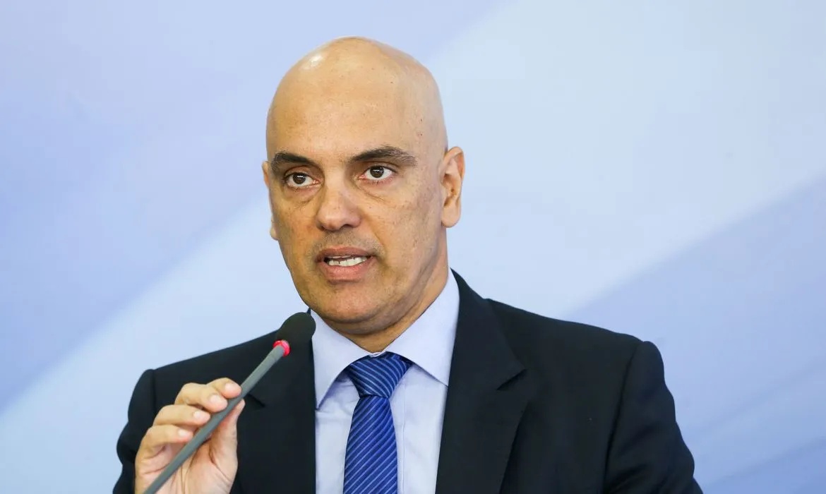 Moraes é o relator no STF do inquérito que investiga a organização de atos antidemocrático