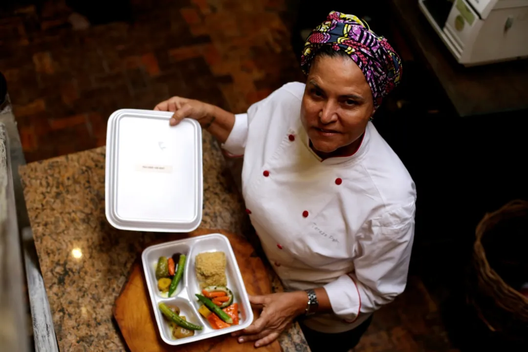 Em terra de delivery quem tem um diferencial é rei | Foto: Adilton Venegeroles | Ag. A TARDE