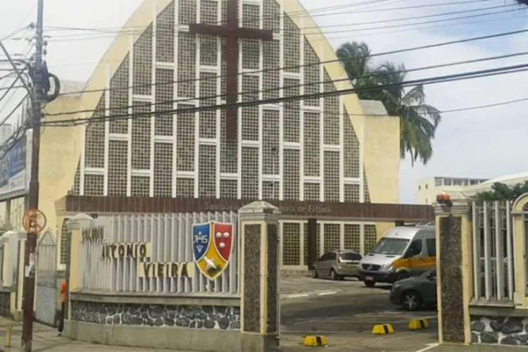 Colégio compartilhou a vitória nas redes sociais | Foto: Reprodução | Google Maps