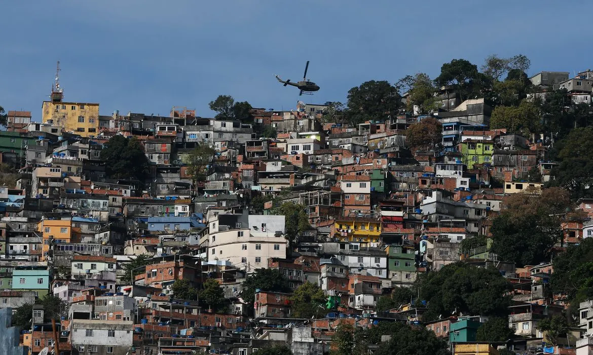 Meta é ajudar comunidades de várias cidades | Foto: Fernando Frazão | Agência Brasil