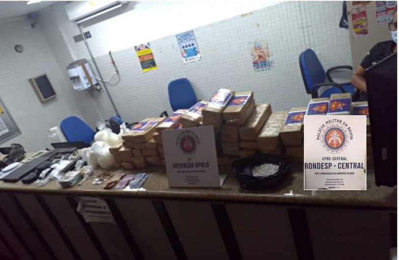 Imagem ilustrativa da imagem Quadrilha suspeita de homicídio e tráfico é presa em Pernambués