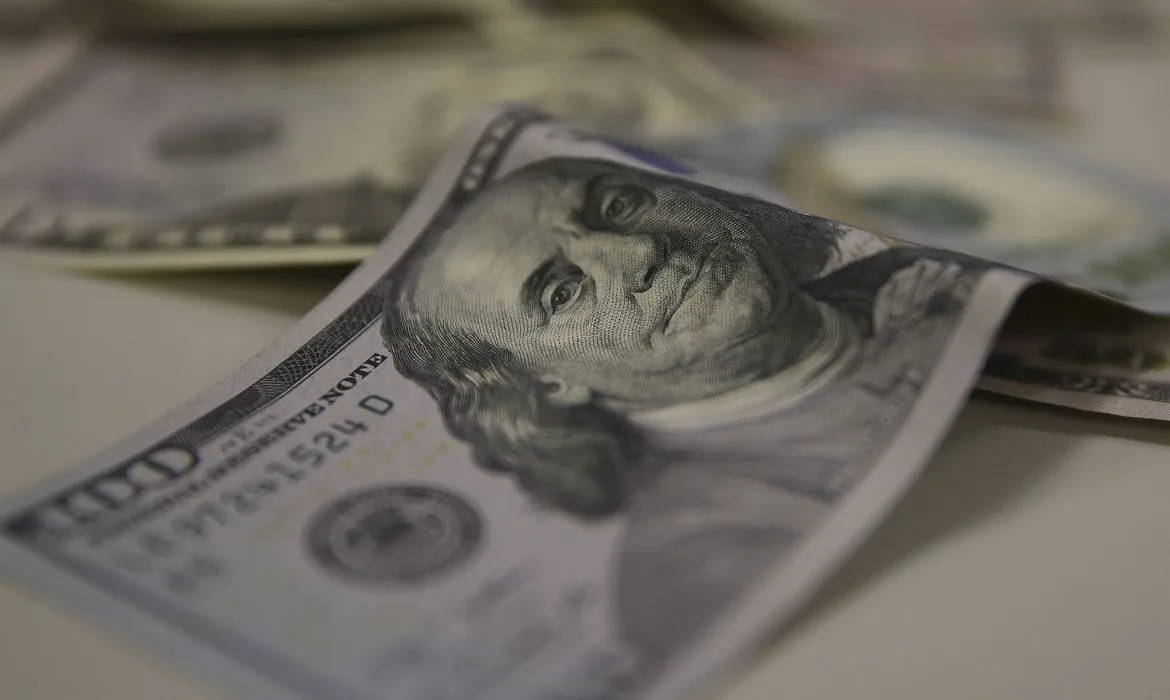Dólar não aproveitou clima externo e fechou estável a R$ 5,18 | Foto: Marcello Casal Jr. | Agência Brasil
