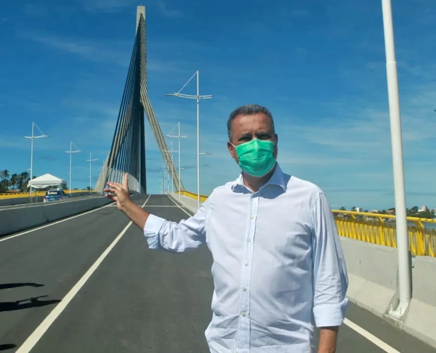 Rui Costa foi ao município e fez uma última vistoria antes da abertura oficial da Ponte Ilhéus-Pontal, que recebeu cerca de R$100 milhões em investimentos e possui 533 metros de extensão.