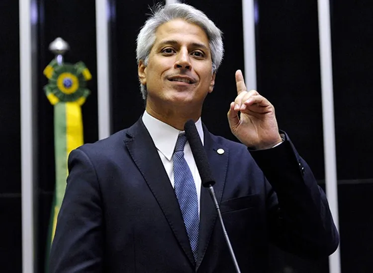 Deputado Alessandro Molon participou de entrevista no 'Isso é Bahia'