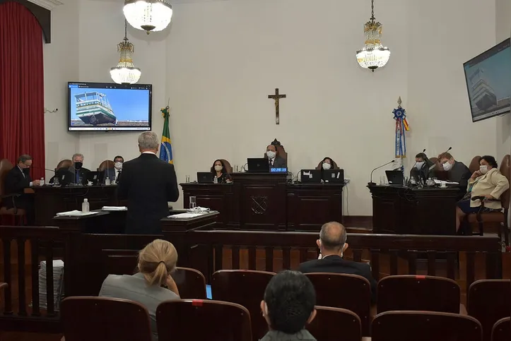 Imagem ilustrativa da imagem Três anos após naufrágio em Mar Grande, sobreviventes tentam superar e retomar a vida