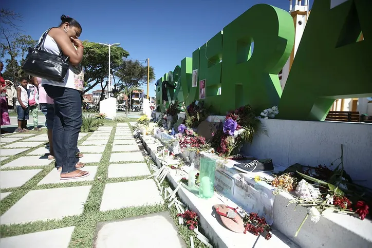 Imagem ilustrativa da imagem Três anos após naufrágio em Mar Grande, sobreviventes tentam superar e retomar a vida