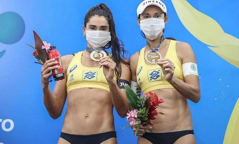 A dupla Talita e Carol Solberg conquistou a medalha de bronze | Foto: Wander Roberto | Inovafoto | CBV