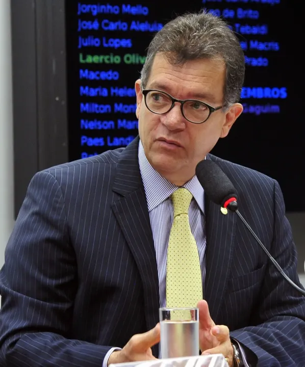 Em 2017, Laércio disse a imprensa, que a participação da Multserv em processos licitatórios é 'muito pequena'
