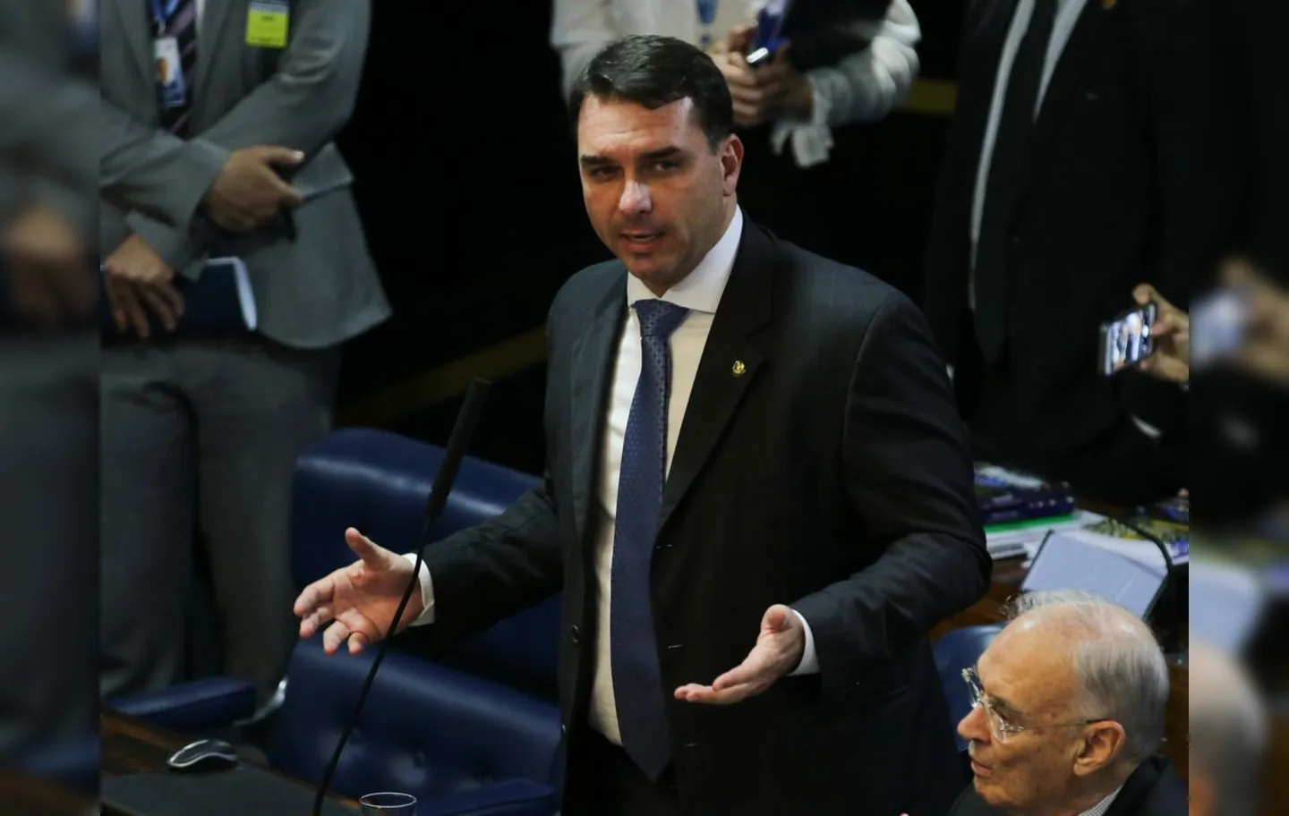 O vereador Carlos Bolsonaro também poderá entrar no foco do Ministério Público do Rio (MP-RJ).