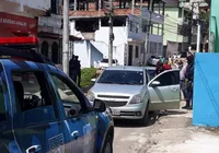 Carro de empresa é recuperado após ser roubado em Pernambués