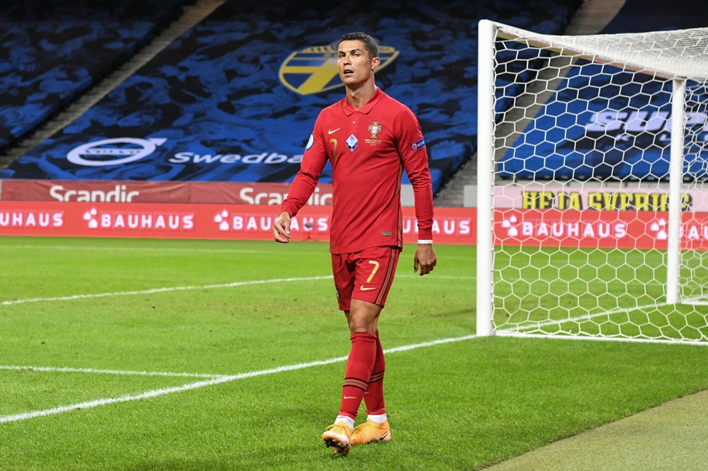 Cristiano Ronaldo está prestes a bater recorde de mais jogos por seleção:  Me deixaria orgulhoso, eliminatórias da eurocopa