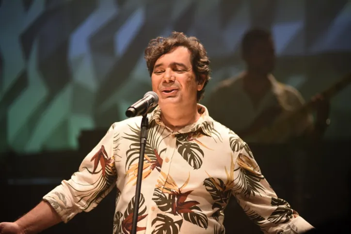 Cantor Luís Martins registra pluralidade musical em novo trabalho